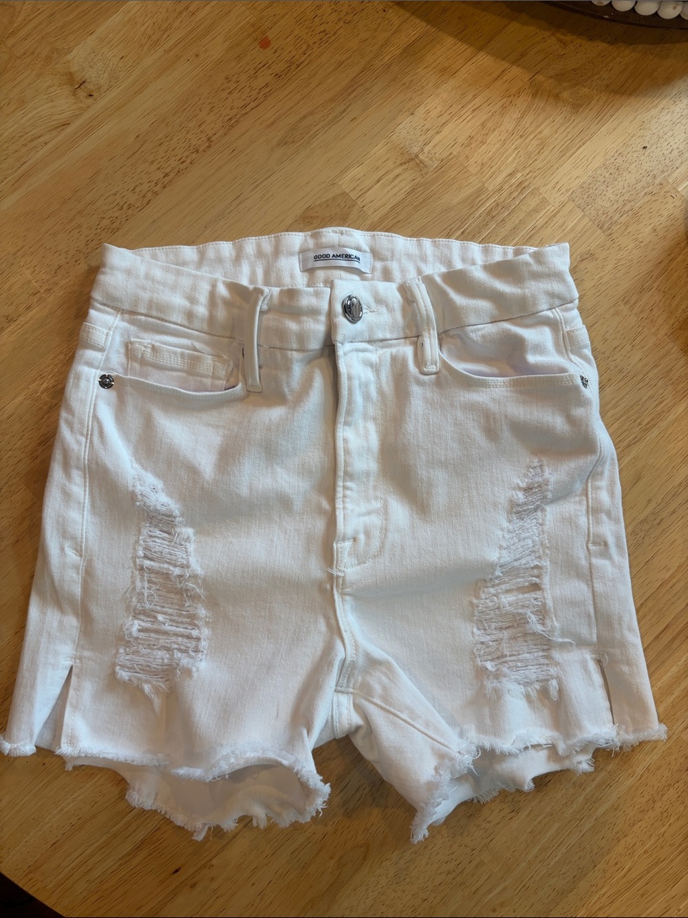 Good American White Distressed High-Rise Denim Shorts NWOT 4/27